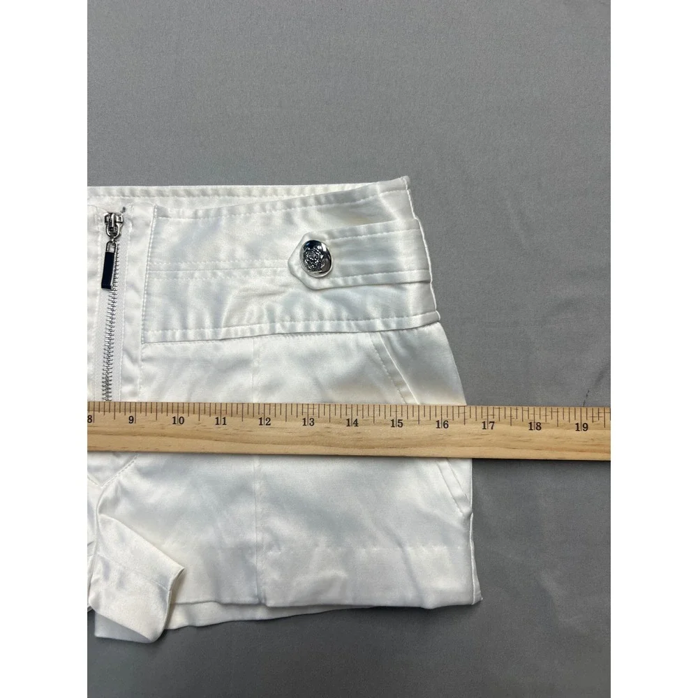 Star Style White Satin Exposed Zip Hot Pants Mini Shorts Silver Buttons Size 3